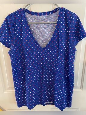 Lilly Pulitzer Etta v neck; Lilly squared print